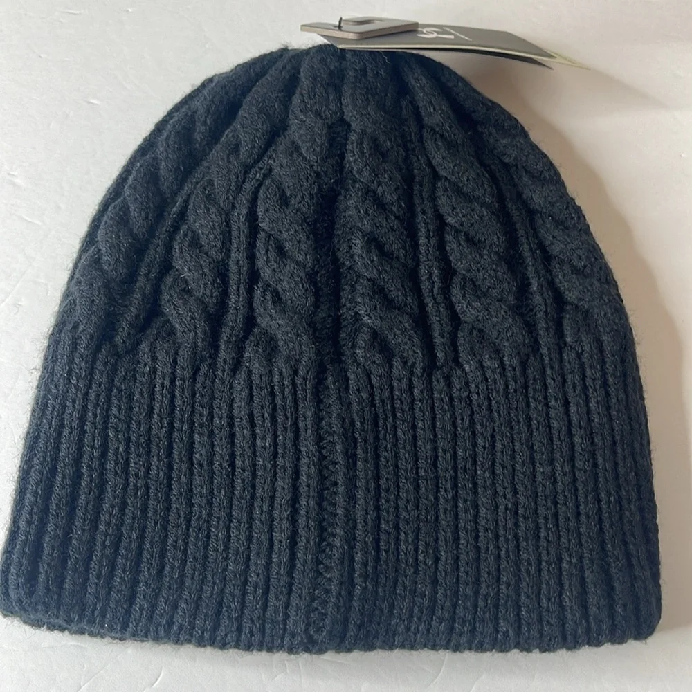 Under Armour UA Halftime Cable Knit Beanie Hat Black